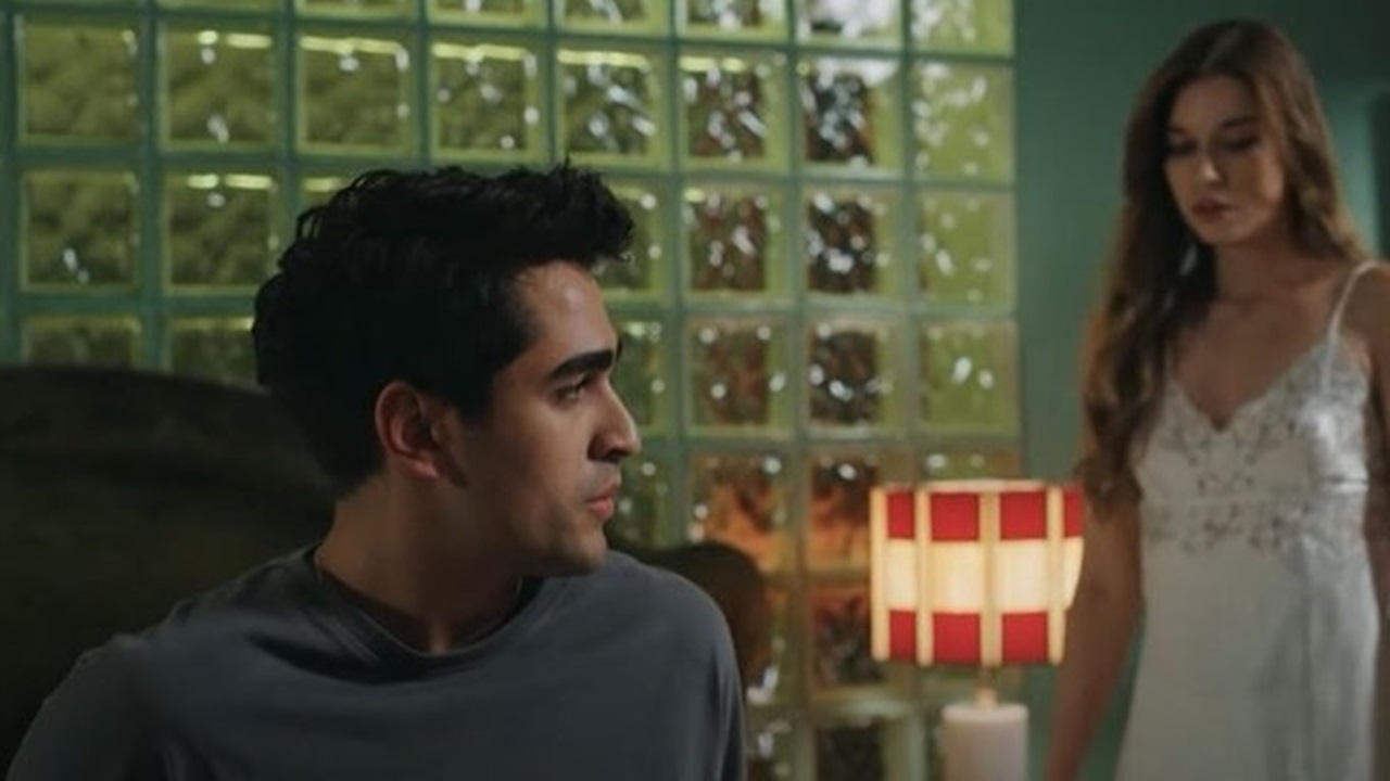 Yalı Çapkını’nda Ferit ve Seyran’ın cinsel ilişki sahnesi gündem oldu! Suna ortalığı karıştırdı, izleyici isyan ediyor