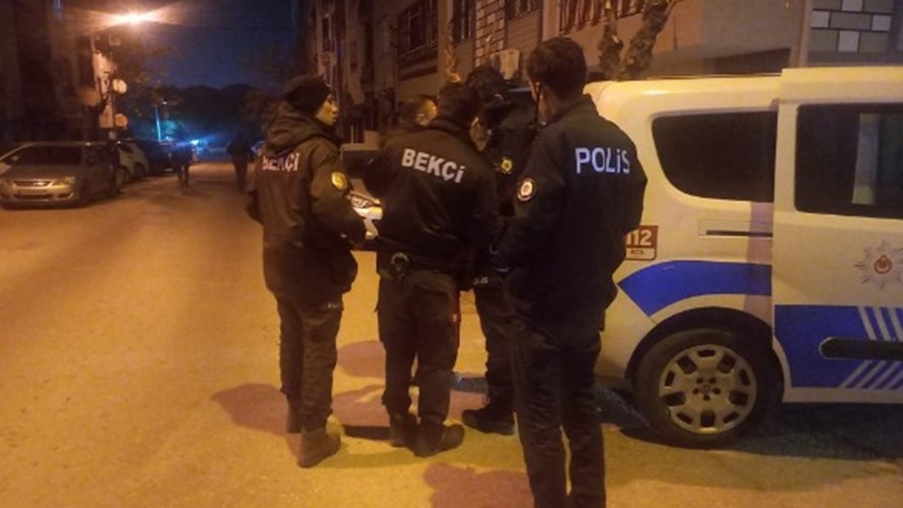 Manisa’da dur ihtarına uymayan şahsın üzerinde uyuşturucu bulundu