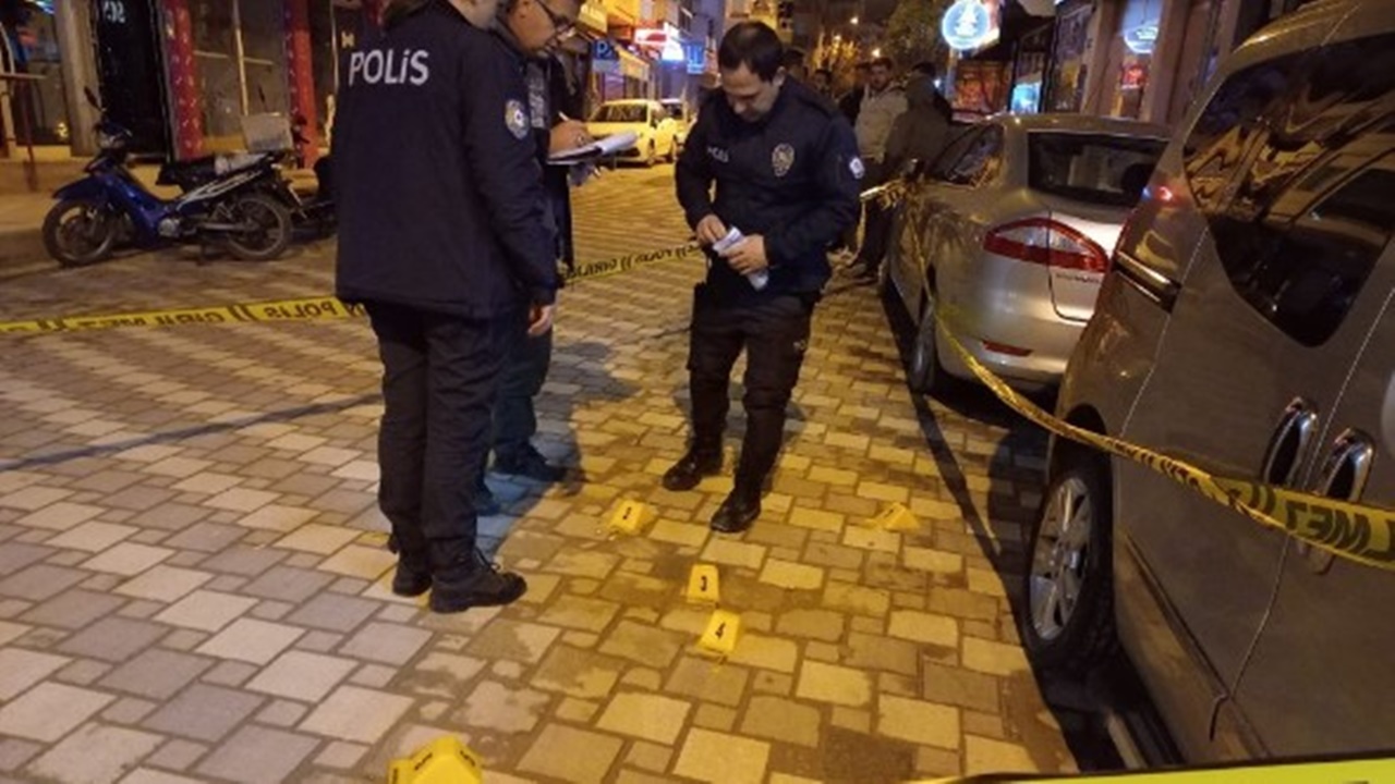 Manisa’da işyerine silahlı saldırı