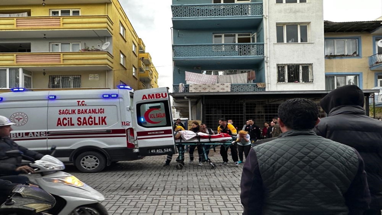 Manisa’da eşini vurdu! Eşi hastanede mücadele verirken teslim oldu